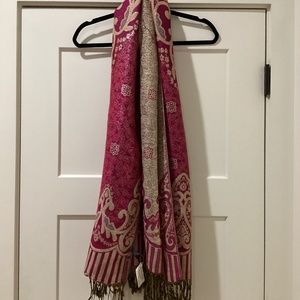 Berkeley Design Scarf new with tags